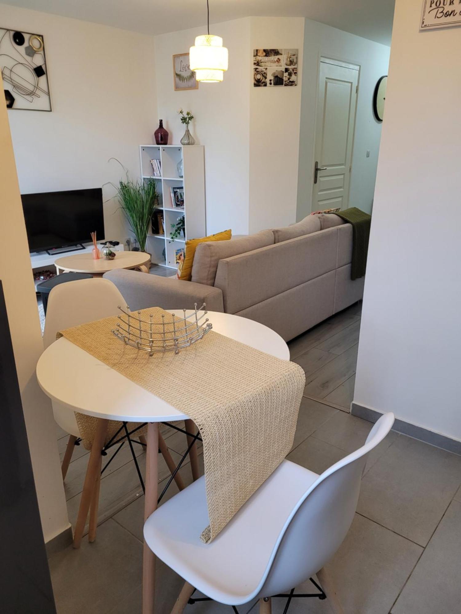 Cocooning House 212 Suite Cosy Sunshine Appartement Aeroport Paris Roissy Cdg Et Parc Asterix Survilliers Exterior photo